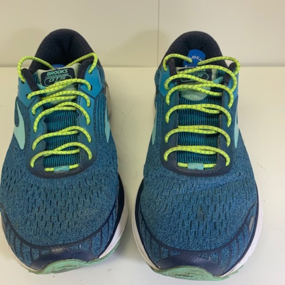 Brooks GTS 18 Running Shoes Womens 9